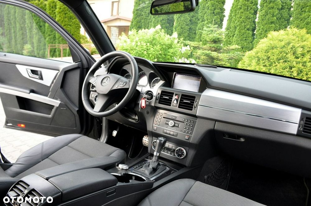 Mercedes-Benz GLK - 26