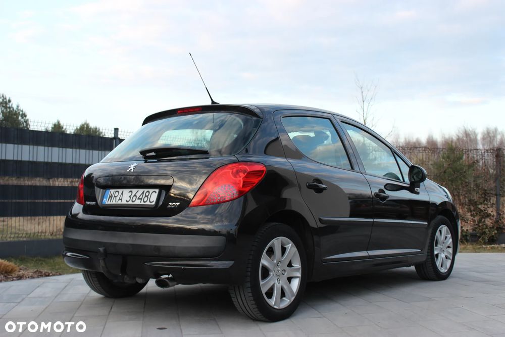 Peugeot 207 - 4