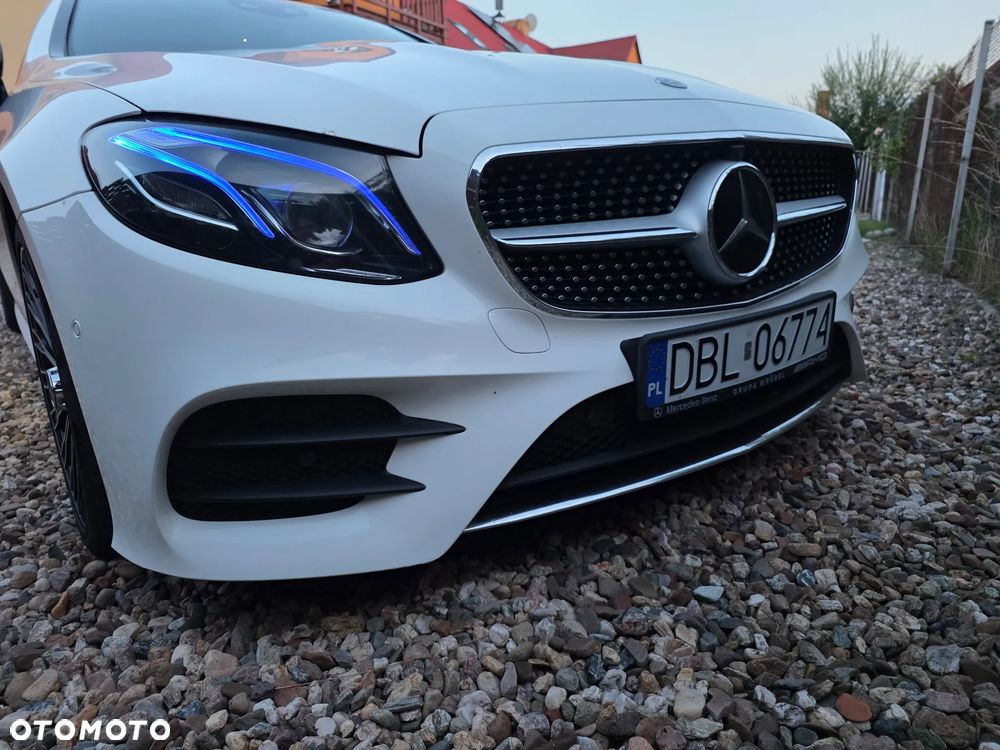 Mercedes-Benz Klasa E 220 d AMG - 32