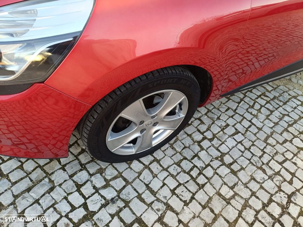 Renault Clio Sport Tourer 1.5 dCi Limited EDition - 29
