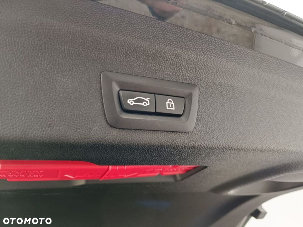 MINI John Cooper Works - 40