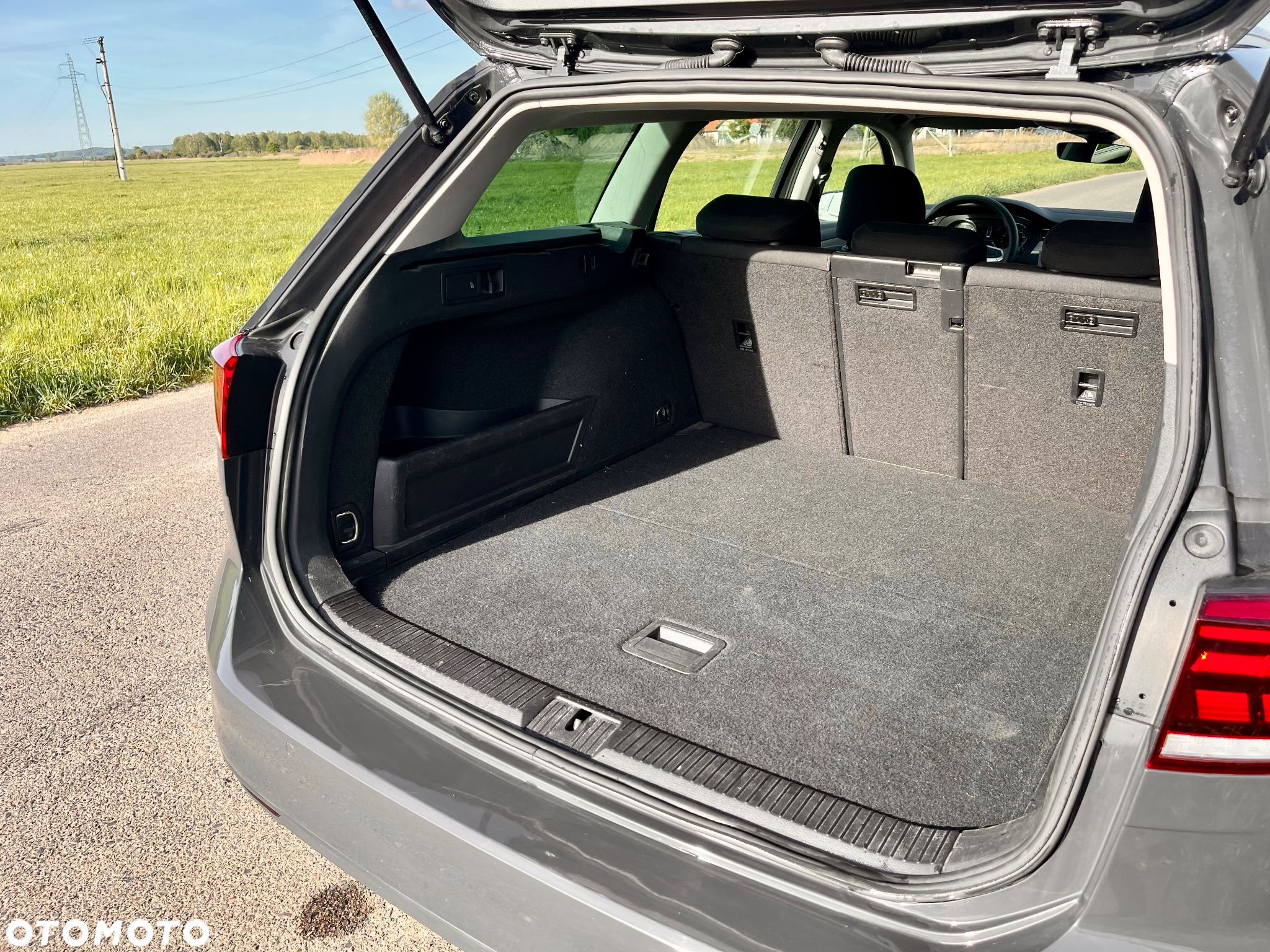 Volkswagen Passat - 15