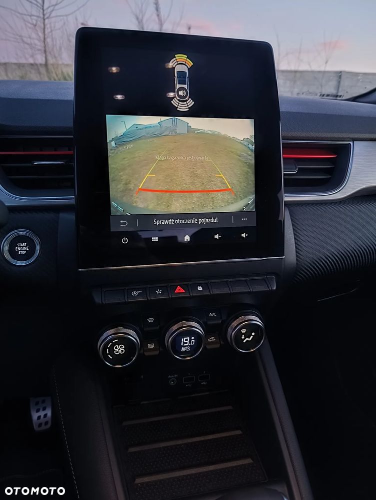 Renault Captur 1.3 TCe mHEV R.S Line EDC - 29