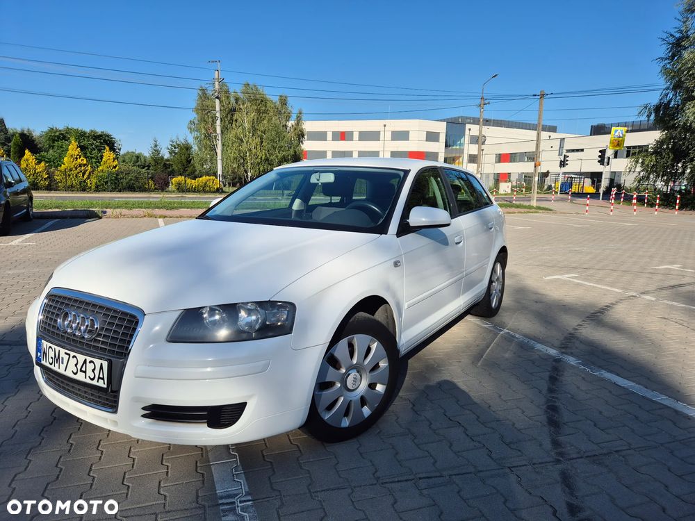 Audi A3 Sportback 1.6 Ambiente - 5