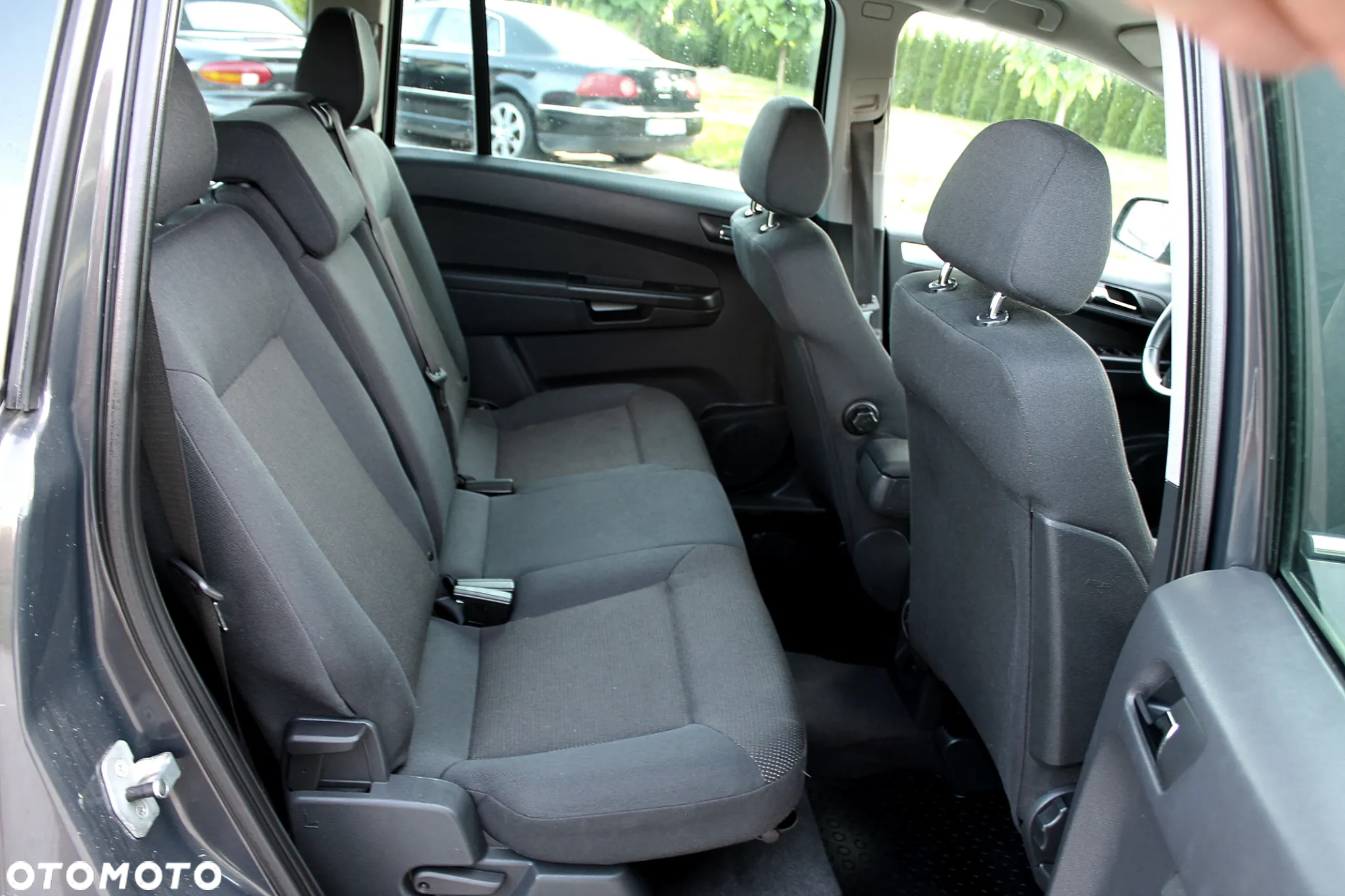 Opel Zafira 1.8 Cosmo EU5 - 8