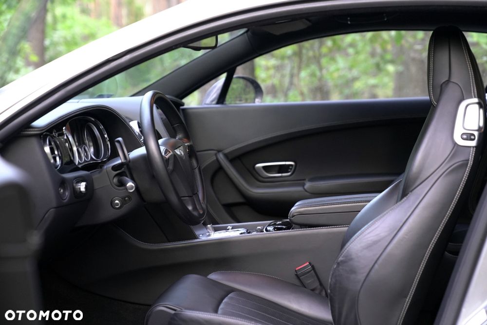Bentley Continental GT - 13