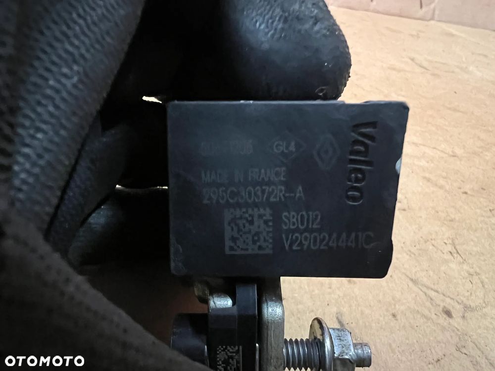 Klema minusowa akumulatora bezpiecznik Opel Vivaro B Trafic III 295C30372R - 4