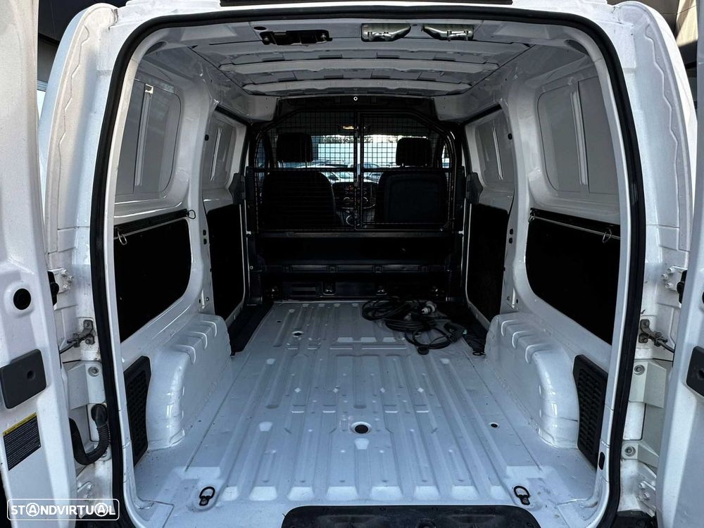 Nissan e-NV200 Combi Outro - 18