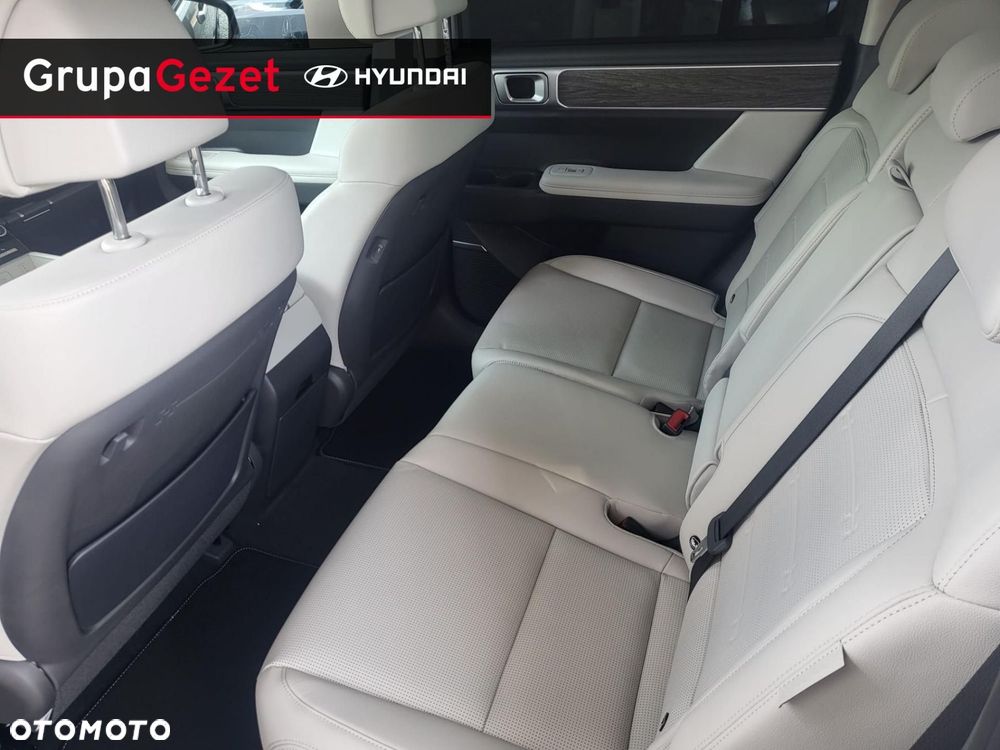 Hyundai Santa Fe - 8