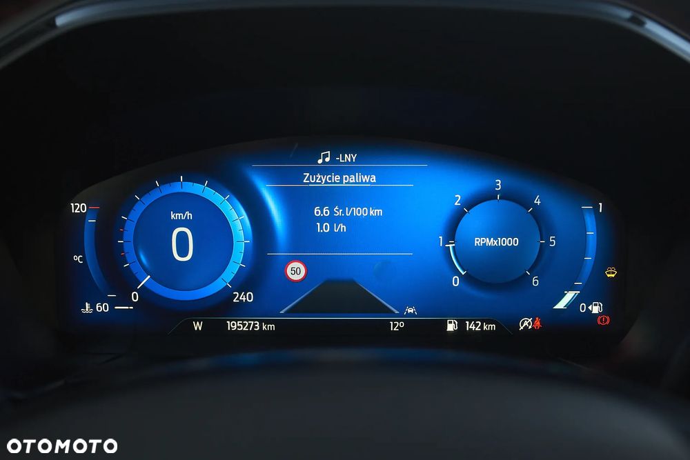 Ford Kuga 2.0 EcoBlue Hybrid ST-LINE X - 26