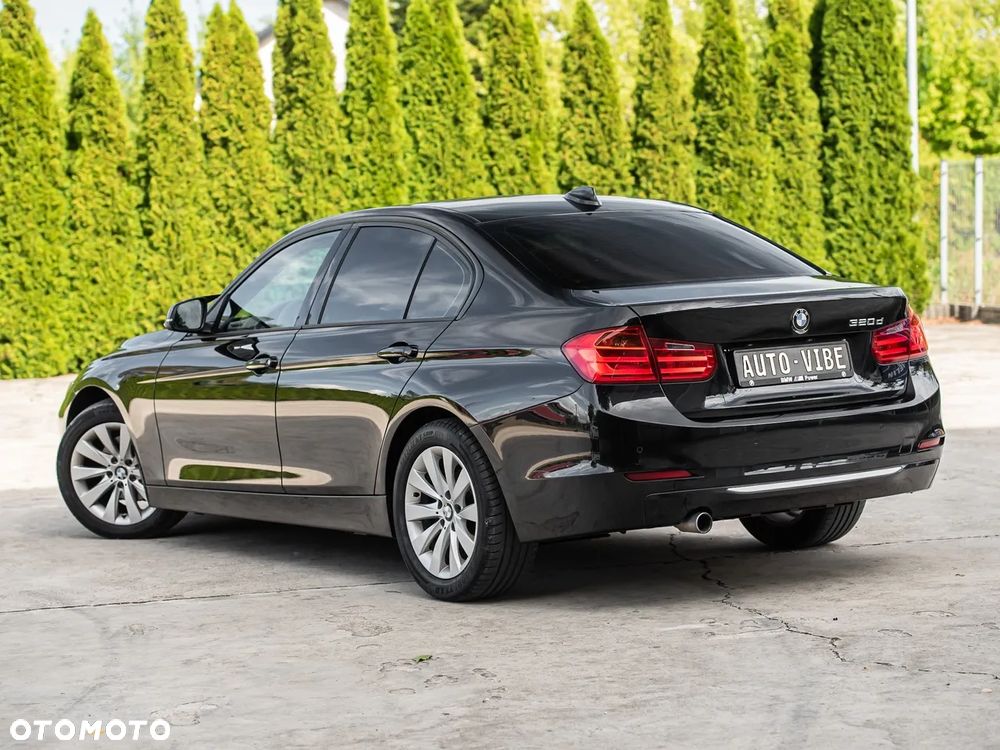 BMW Seria 3 320d Blue Performance Modern Line - 9