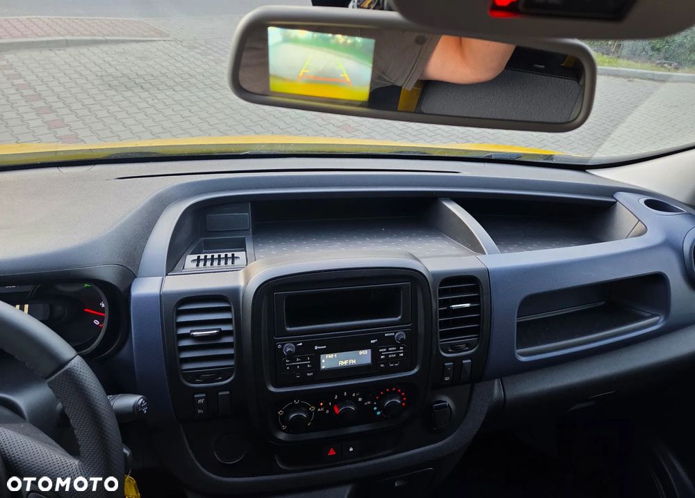 Renault Trafic - 14