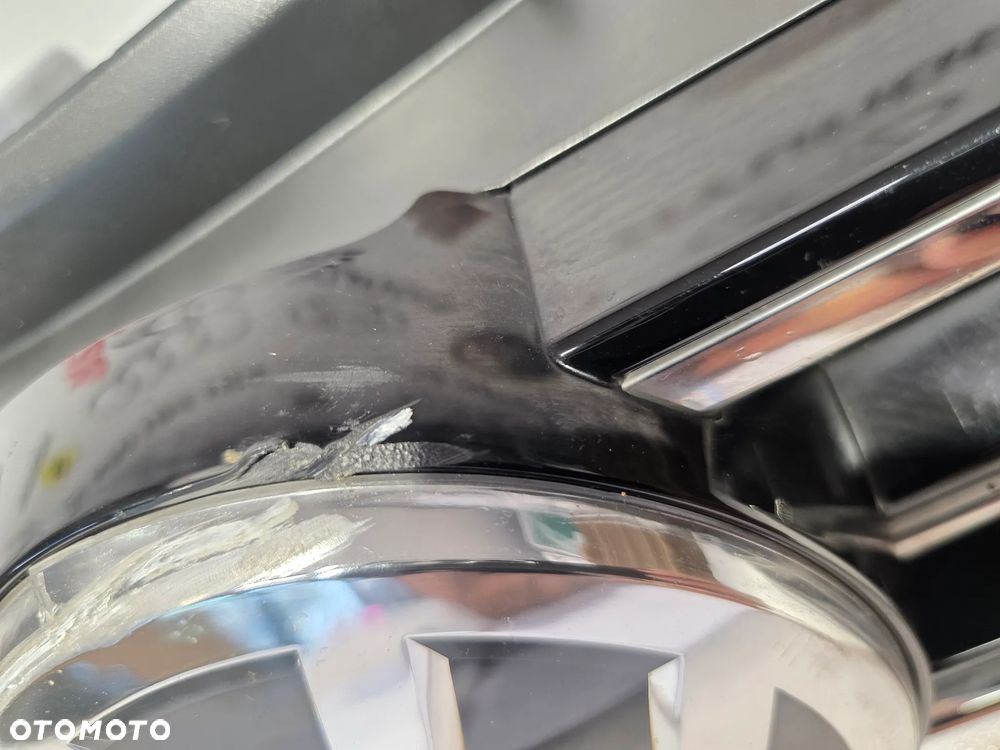 VW SPORTSVAN LIFT 510 17- ATRAPA / GRILL PRZEDNI PRZÓD + ZNACZEK POD RADAR NR 510853653H / 510853651AN NR AUKCJI GL892 - 15