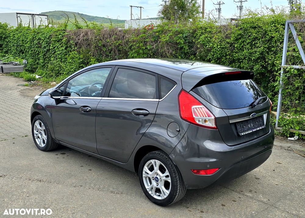 Ford Fiesta 1.5 TDCi Titanium - 10