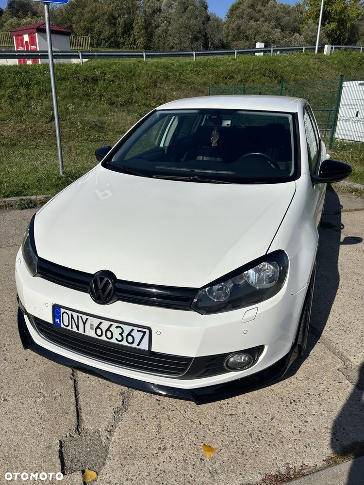 Volkswagen Golf - 1