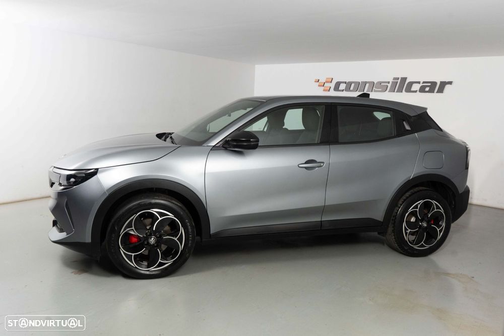Alfa Romeo Junior Elletrica 50 kWh Launch Edition - 8