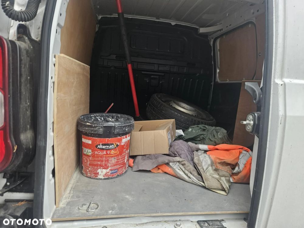 Peugeot PARTNER 1.5 diesel  BERLINGO - 15