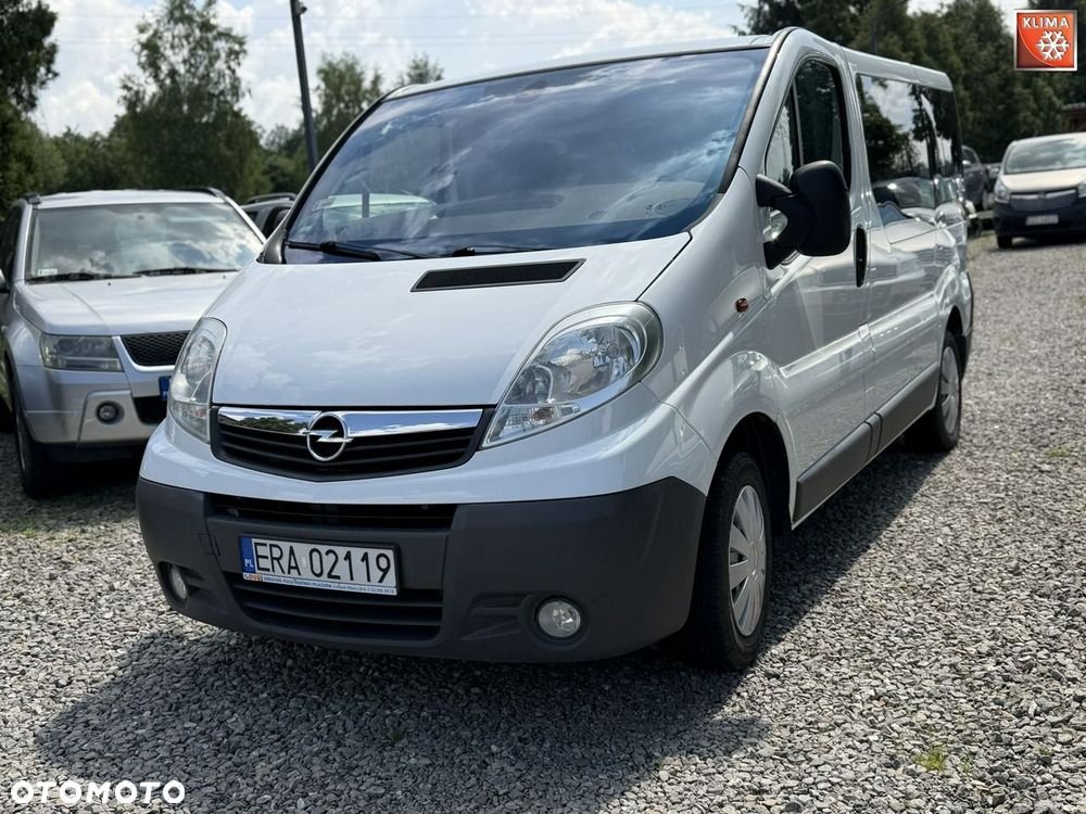 Opel Vivaro - 1