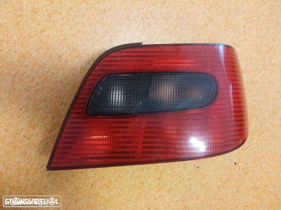 Farolim farol tras direito citroen xsara - 1