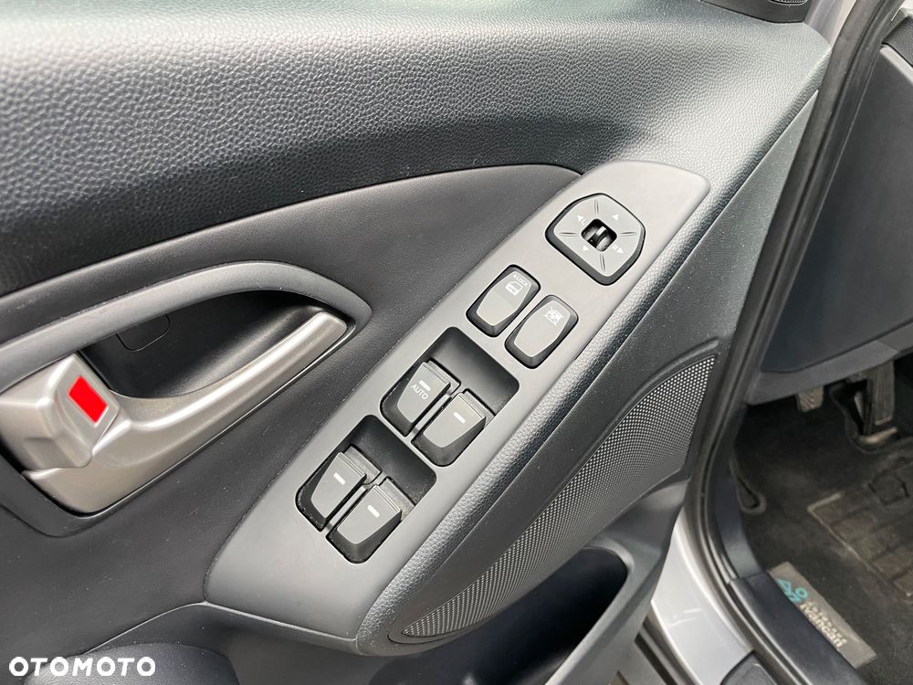 Hyundai ix35 1.6 2WD Fifa World Cup Edition - 26