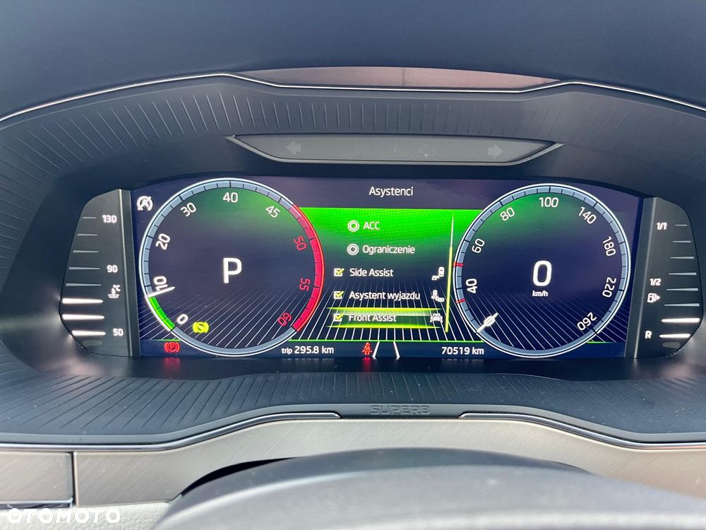 Skoda Superb 2.0 TDI SCR L&K DSG - 37