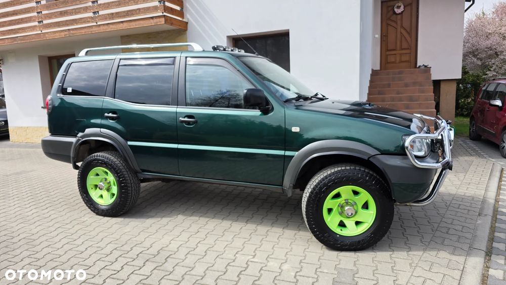 Nissan Terrano 2.7 TDi Comfort - 6