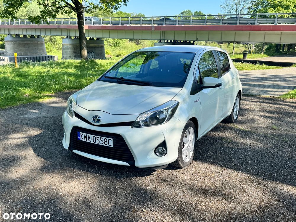 Toyota Yaris 1.5 VVT-i Team Deutschland - 12