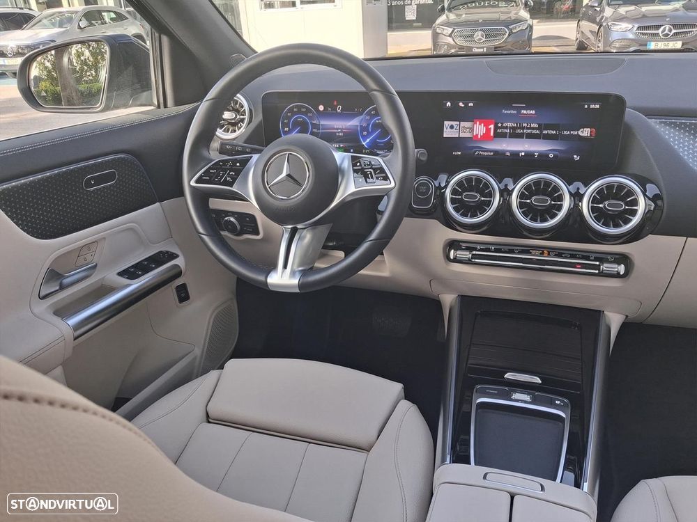 Mercedes-Benz EQA 250+ Progressive - 17