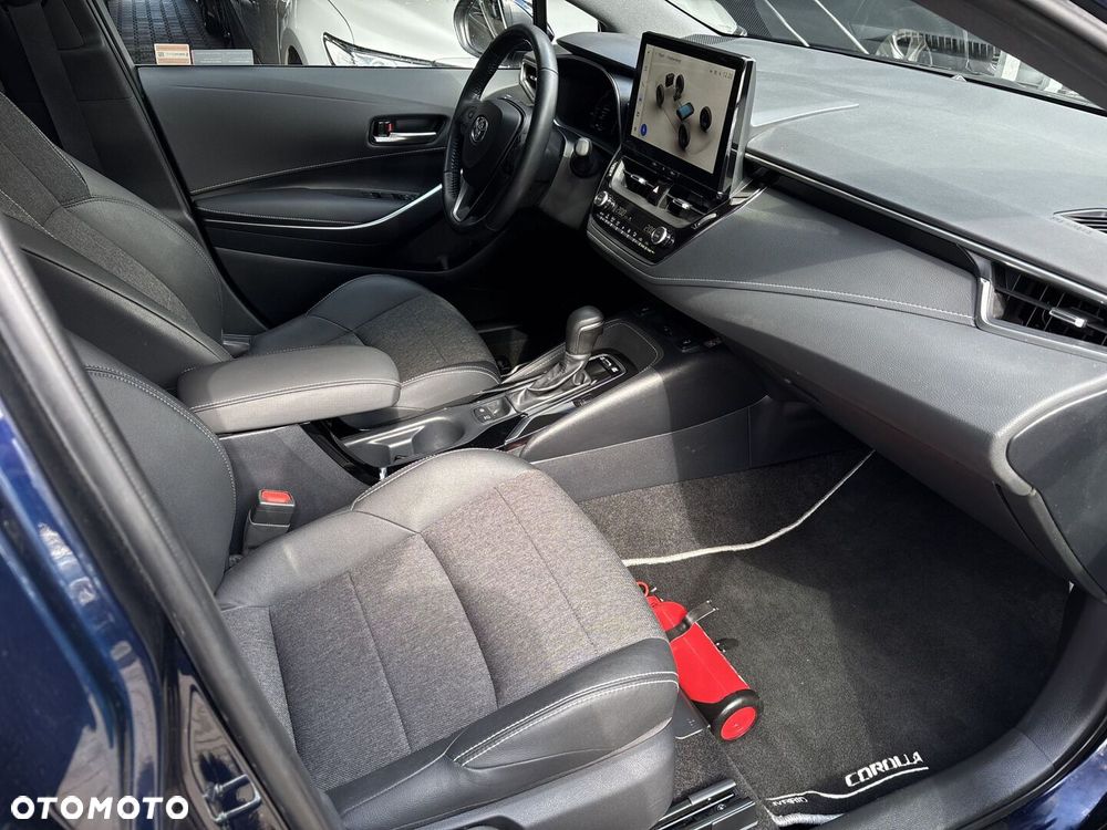 Toyota Corolla 1.8 Hybrid Style - 35