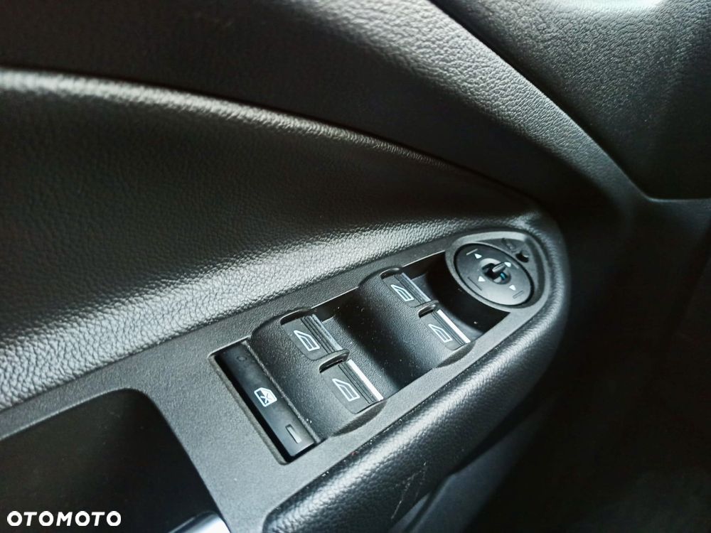 Ford Kuga - 18