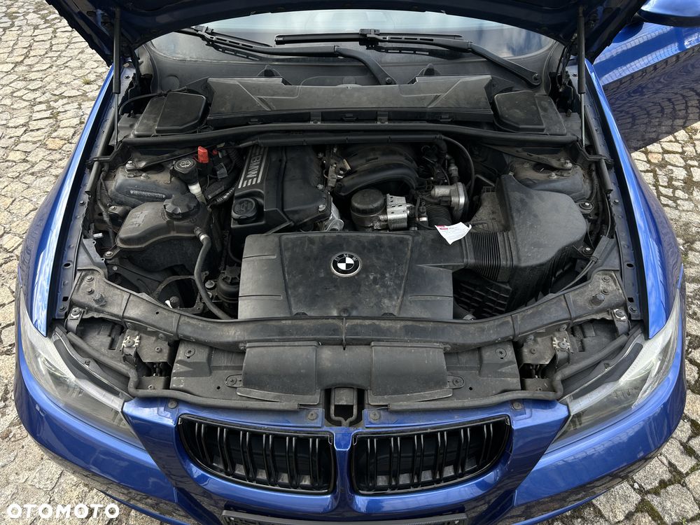 BMW Seria 3 - 33