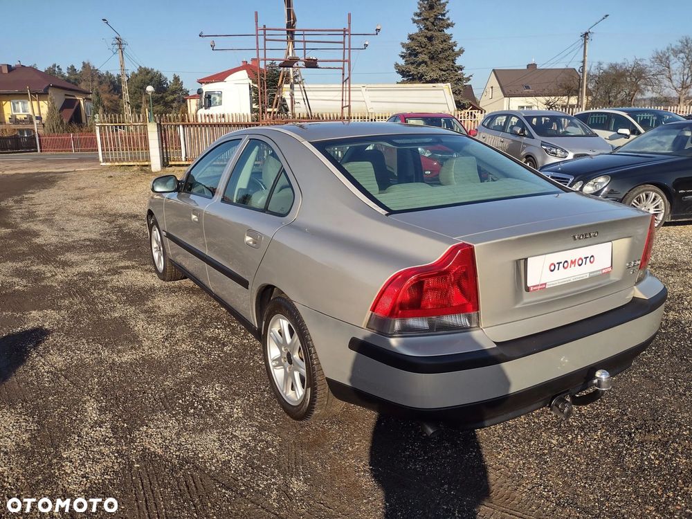 Volvo S60 2.4 Kinetic - 15