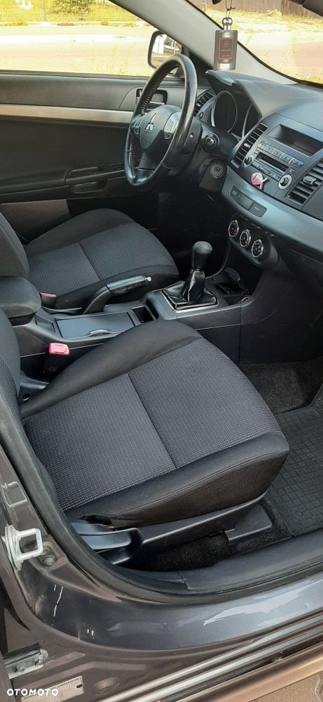 Mitsubishi Lancer - 4