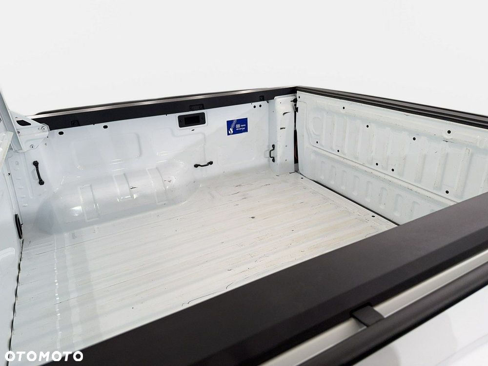 Volkswagen Amarok - 14