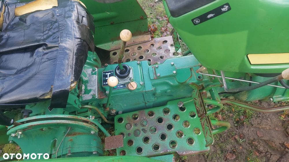 John Deere 1050 - 18