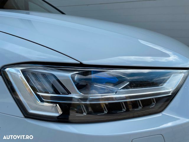 Audi A8 - 4