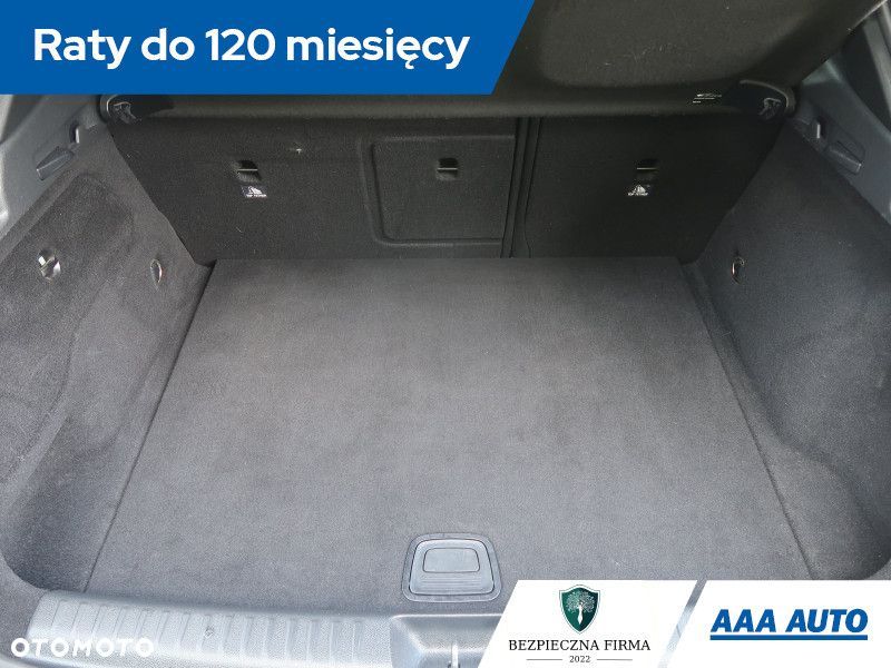 Mercedes-Benz GLA - 15