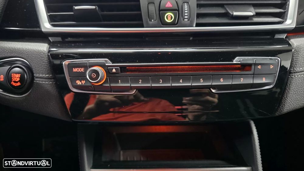 BMW 218 Gran Tourer i 7L Line Sport — fotografia 12