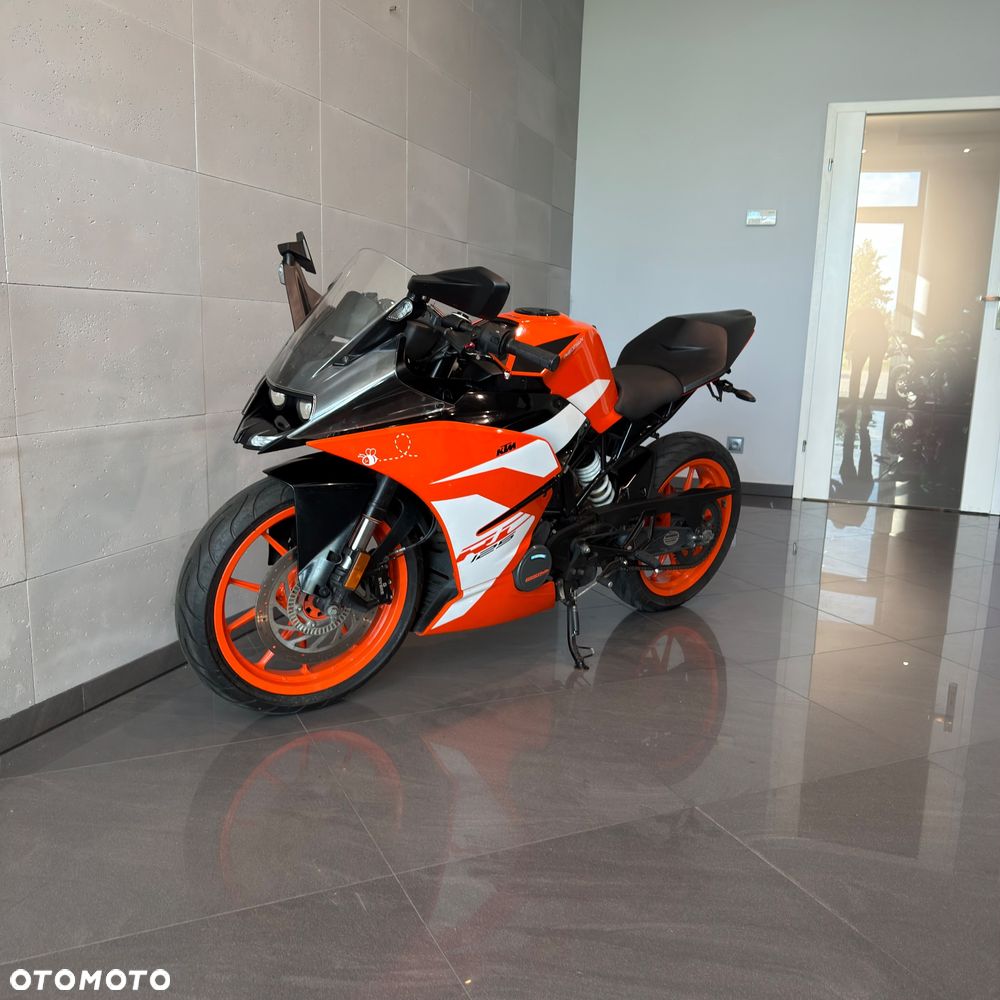 KTM RC 125 - 6