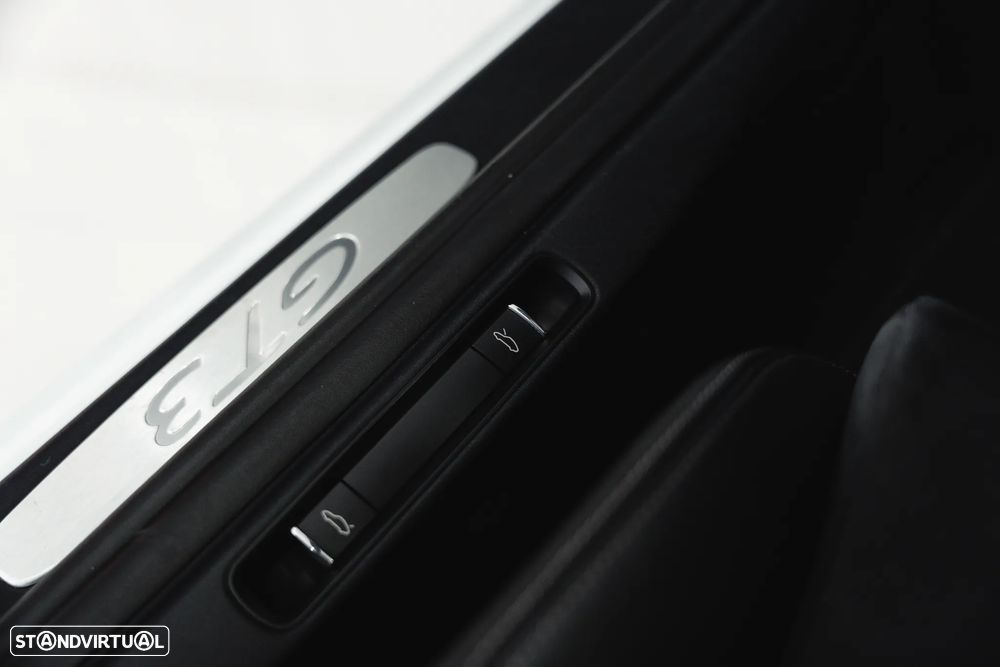 Porsche 911 Série F - 41