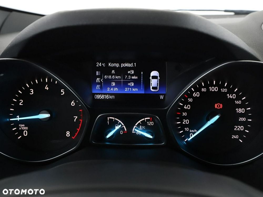 Ford Kuga 1.5 EcoBoost 2x4 ST-Line - 23