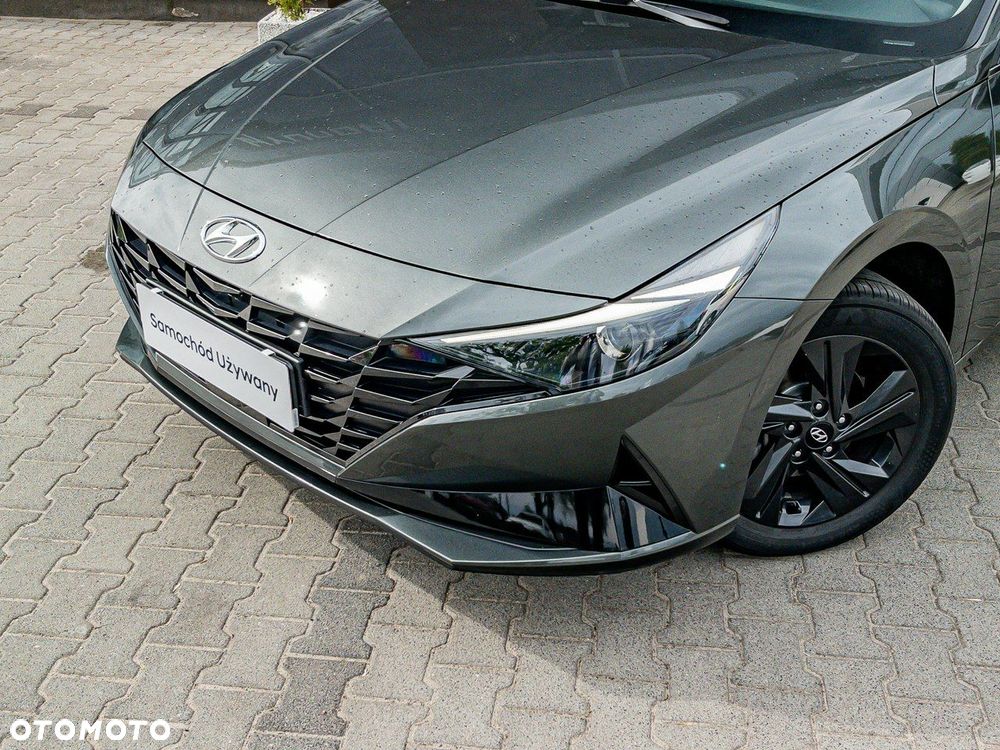 Hyundai Elantra - 10