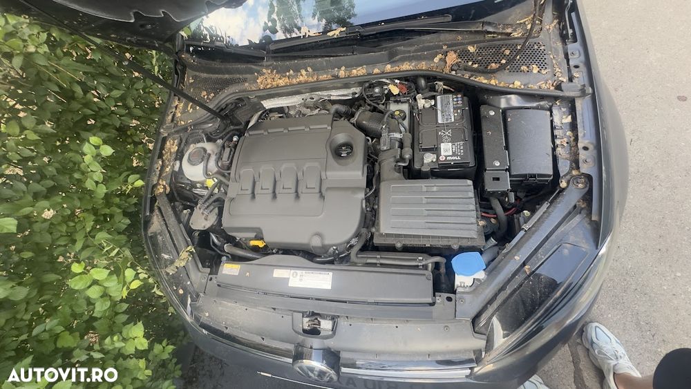 Volkswagen Golf 1.6 TDI Comfortline - 12