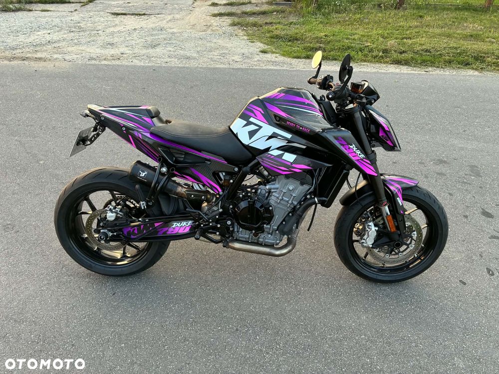 KTM Duke 790 - 1