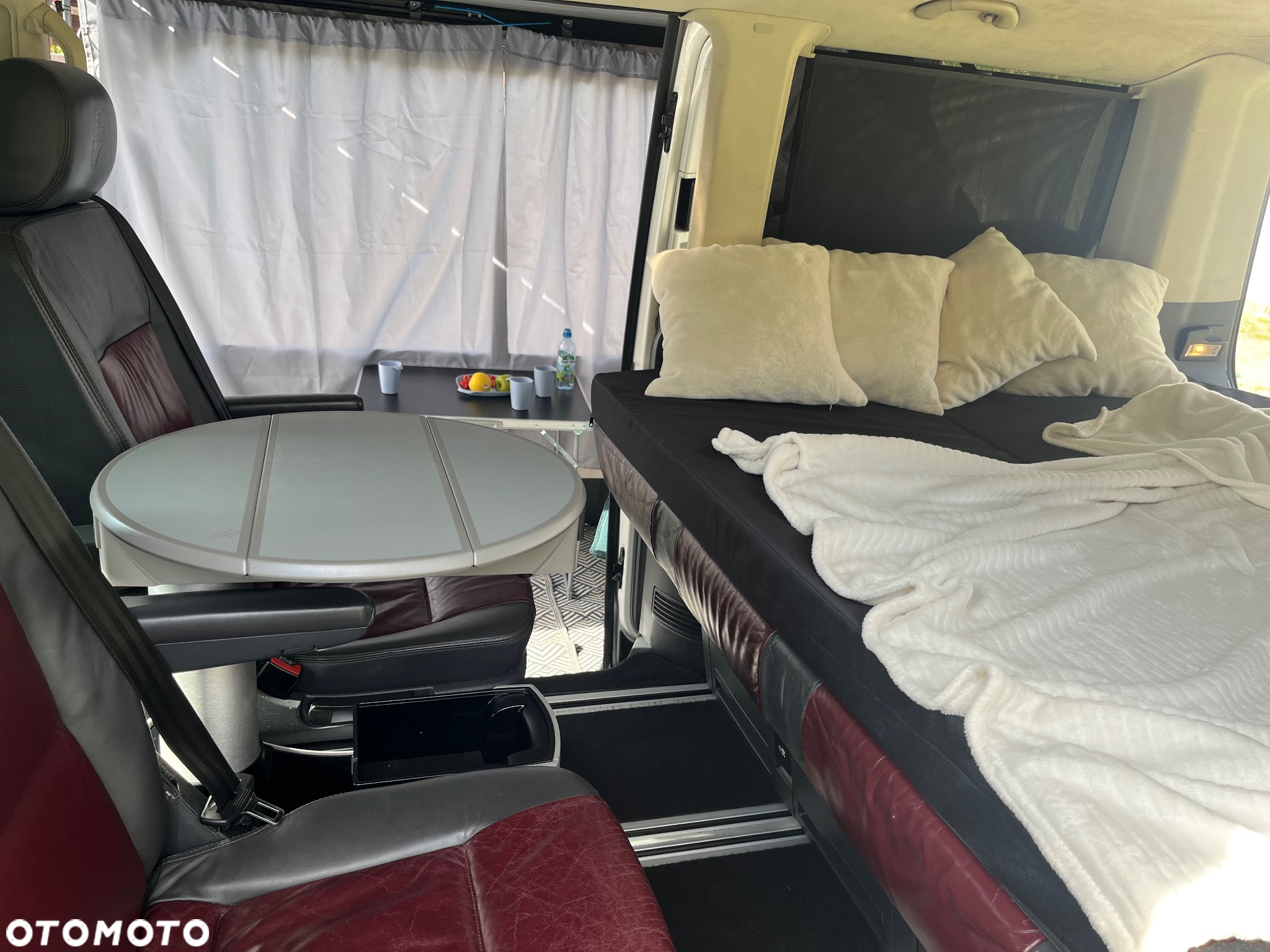 Volkswagen Multivan - 4