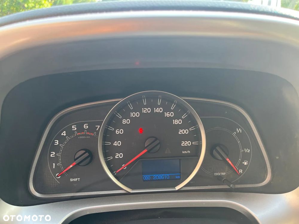 Toyota RAV4 2.0 D-4D Premium - 9