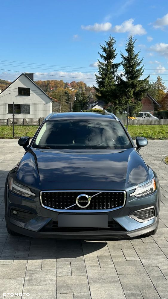 Volvo V60 Cross Country - 10