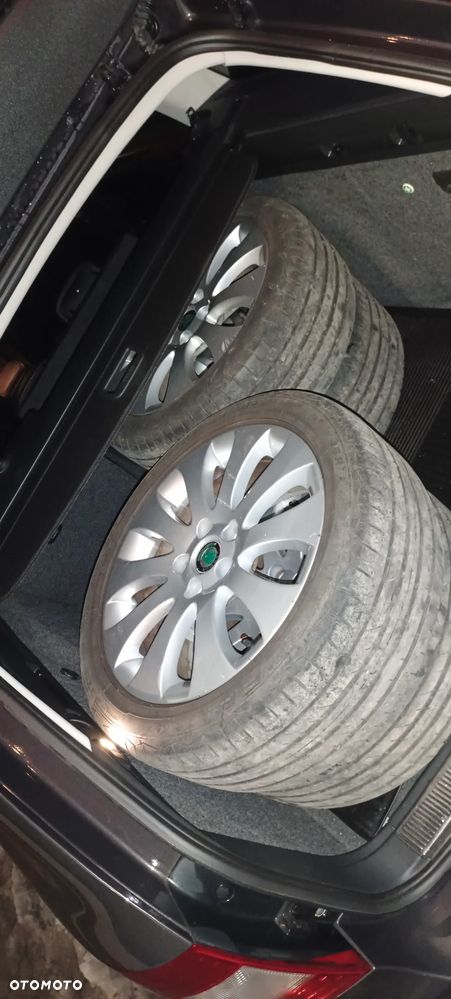 Skoda Superb 1.8 TSI Platinum DSG - 27