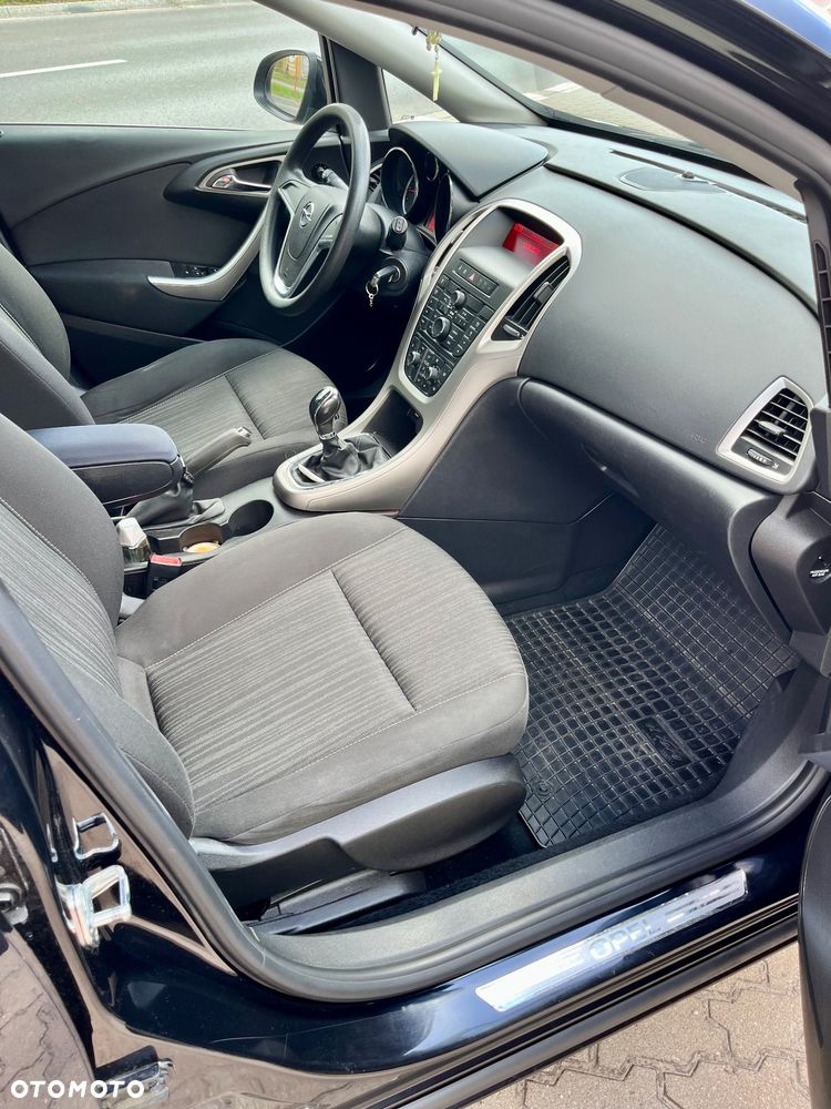 Opel Astra 1.4 Turbo Cosmo - 10