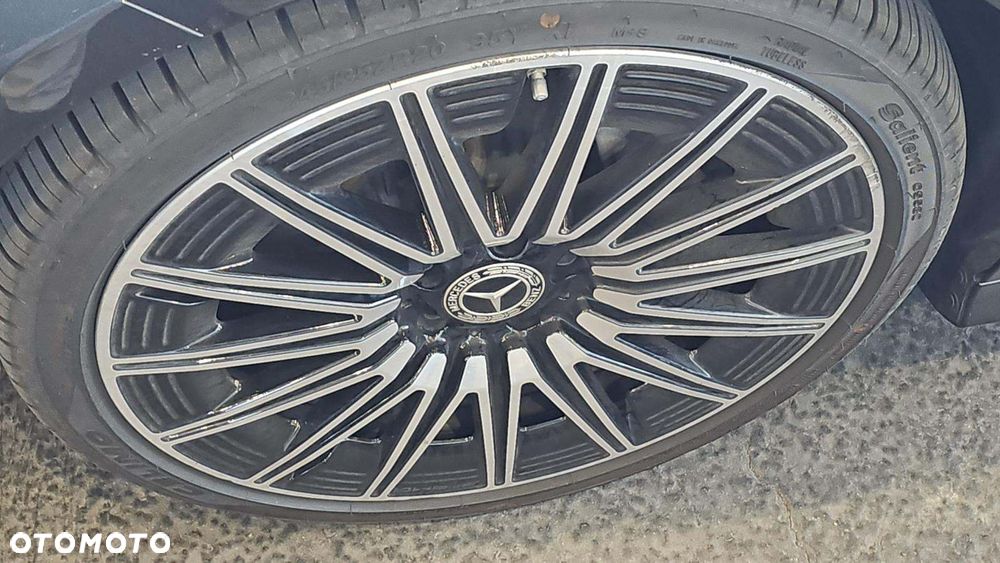 Mercedes-Benz CLE 300 4Matic 9G-TRONIC Edition AMG Line - 17